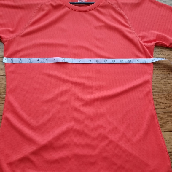 2XU t-shirt Medium - Picture 2 of 7